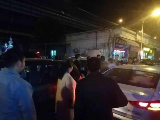 女人开车吃瓜视频大全,趣味横生瞬间集锦